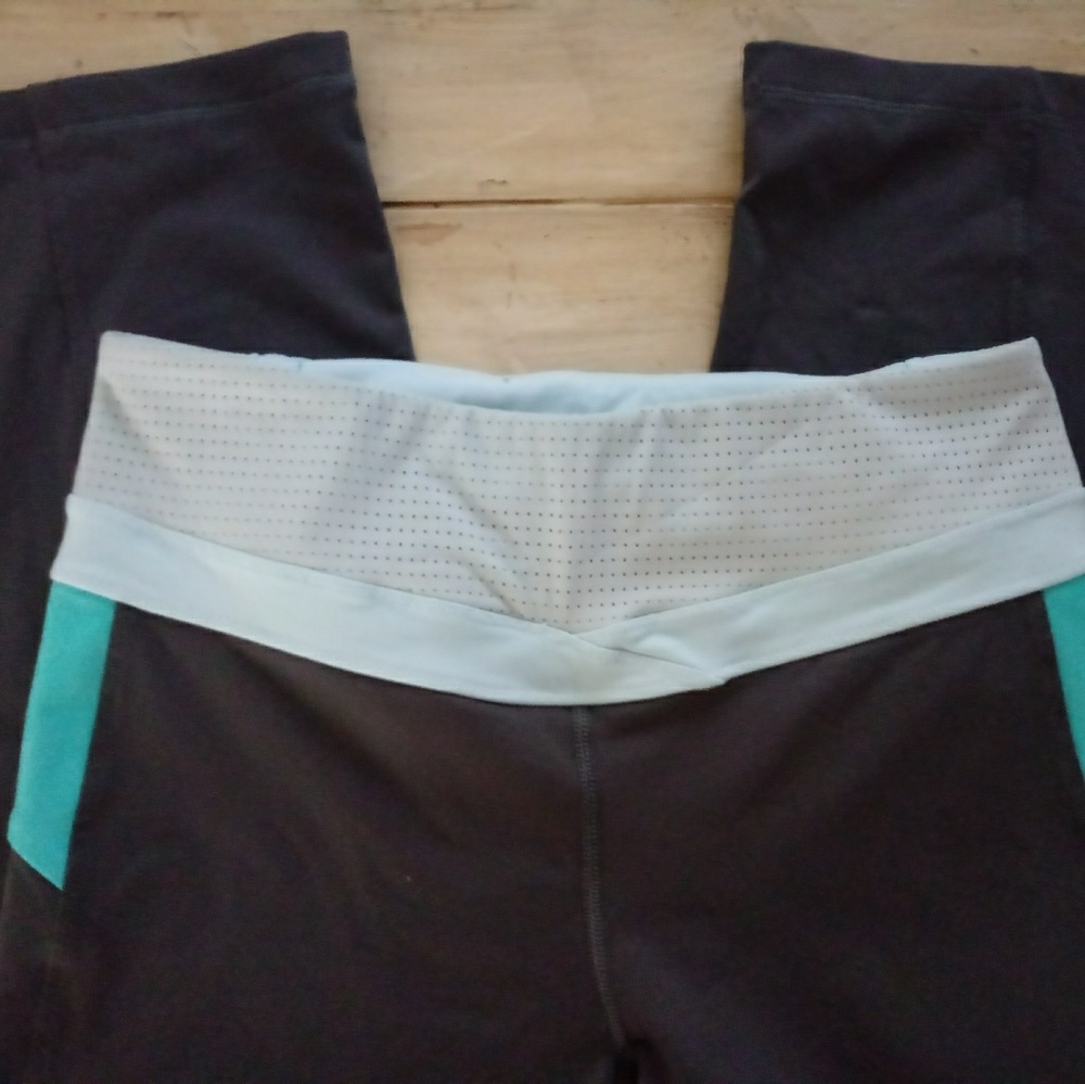 Victoria's Secret Sport small supermodel capris